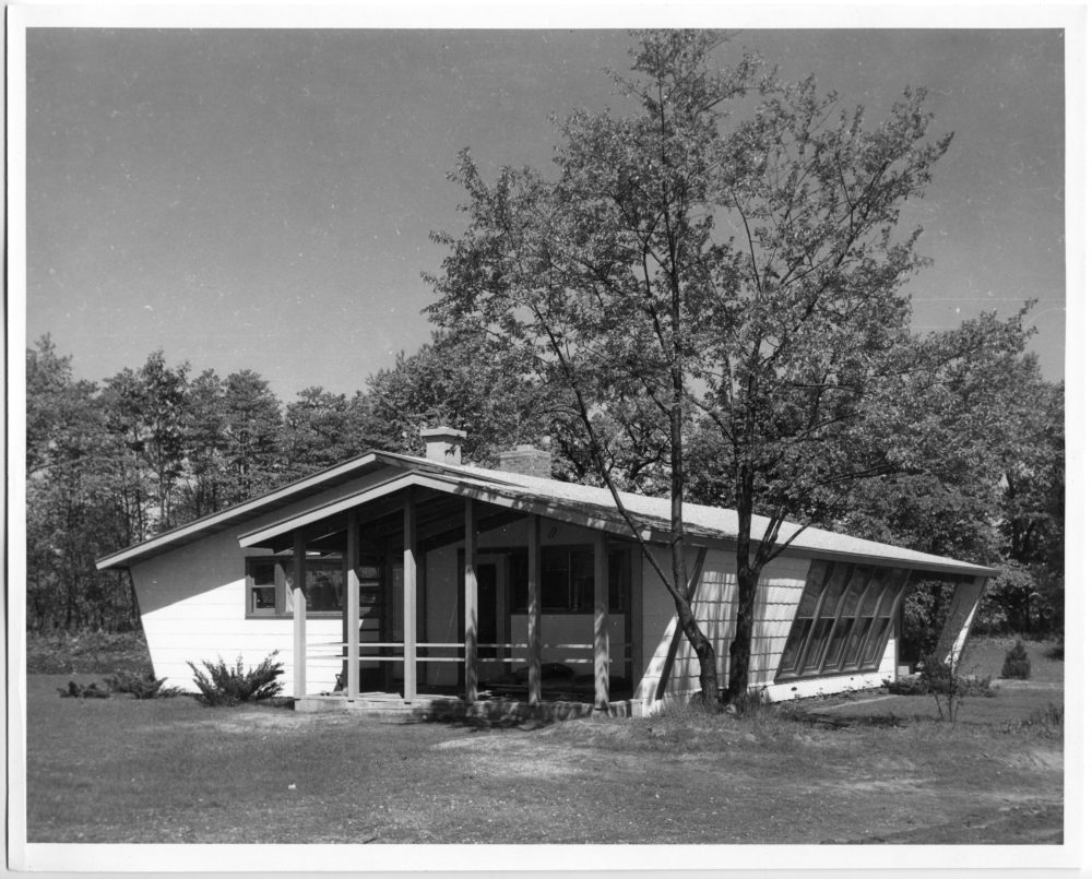 Alden B. Dow’s Houses for Ingersoll Village in Kalamazoo, Michigan Alden B. Dow